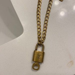 Louis Vuitton Lock and key with gold necklace